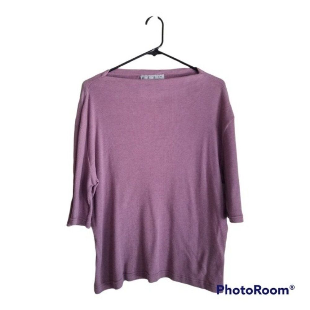 Light Purple Ribbed Tee Shirt Size Large